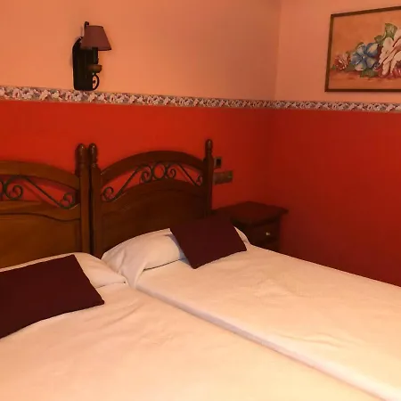 Restaurante La Carasca מלון 2*